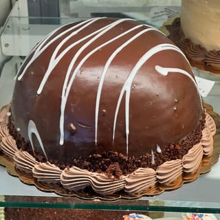 Chocolate Bomb Cake LG