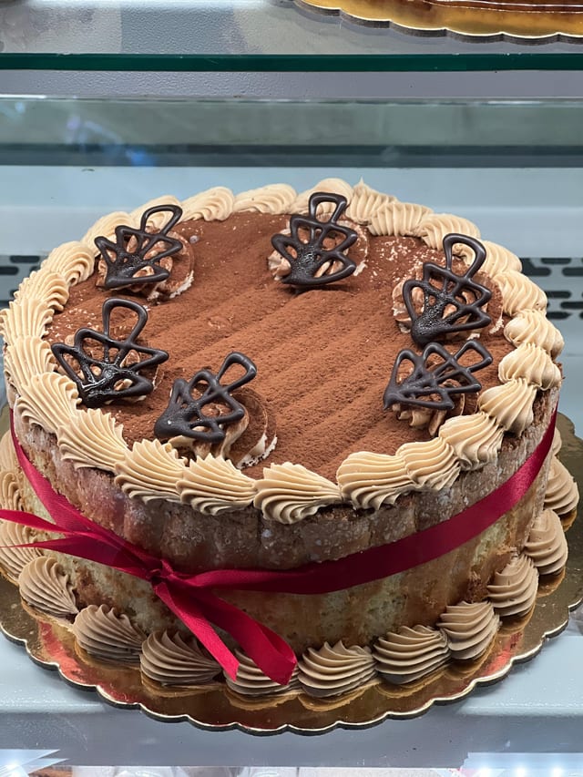Tiramisu Cake.