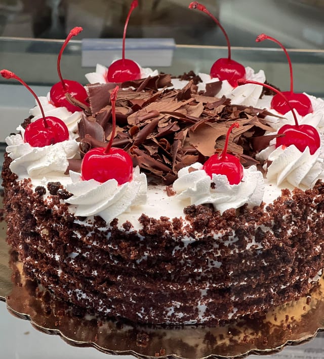 Black Forest Cake 7".